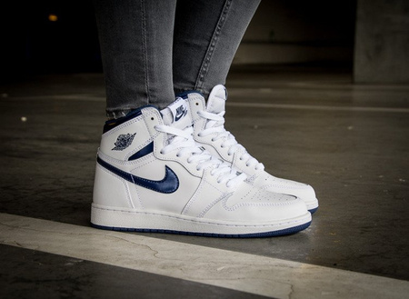 AIR JORDAN 1 RETRO HIGH OG BG 575441 106 Bia o granatowy Kicks Sport a trusted supplier of branded sports footwear