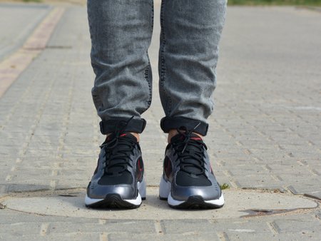 Nike - Air Heights AT4522-002 - Sneakers - Black / Red / Grey