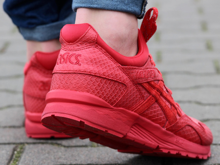 Asics - Gel Lyte V Tandori Pack H51EK-2727 - Sneakers - Red
