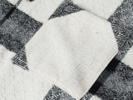 PLUS POSH - CZARNO-KREMOWY KRATKA