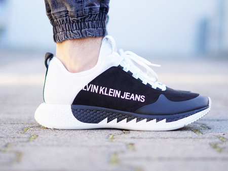 Calvin Klein - Jeans Angus B4S0137 - Sneakers - White / Black