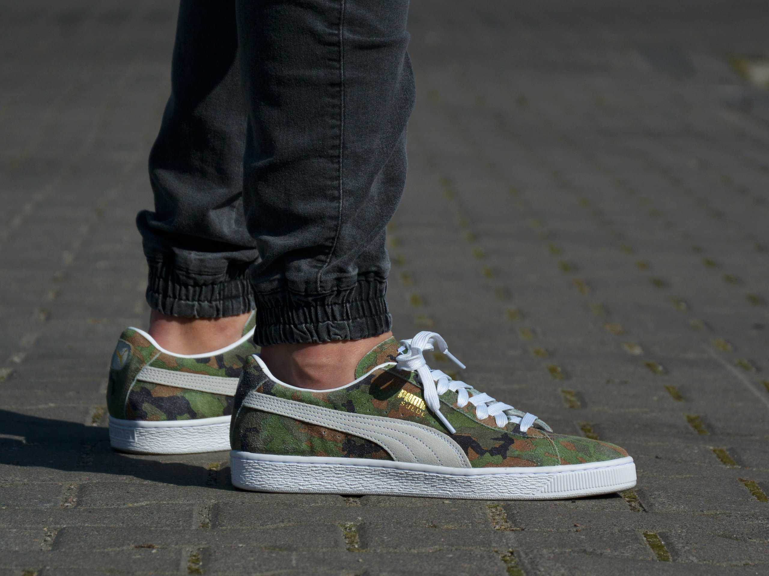 Puma - Suede Classic Ambush 369626-01 - Sneakers - Green / White | Mens \\  Puma | Kicks Sport - a trusted supplier of branded sports footwear