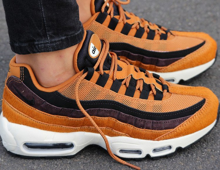 NIKE WMNS AIR MAX 95 LX (AA1103-200)