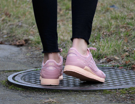 ASICS GEL-LYTE III "PEACH BEIGE" (H756L-7272)