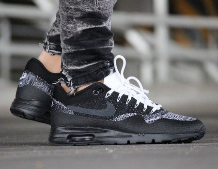 BEST PRICE! NIKE WMNS AIR MAX 1 ULTRA FLYKNIT (859517-001)