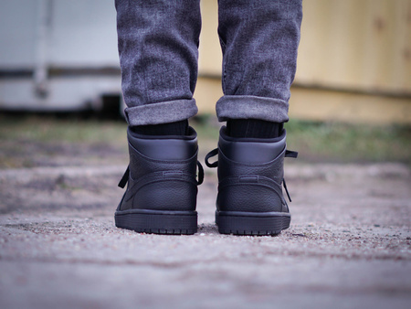 Nike - Air Jordan 1 Mid 554724-091 - Sneakers - Black