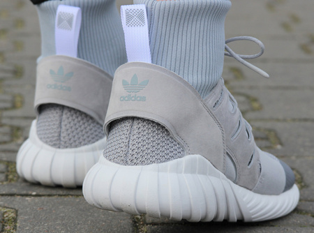 ADIDAS TUBULAR DOOM (BY8701)