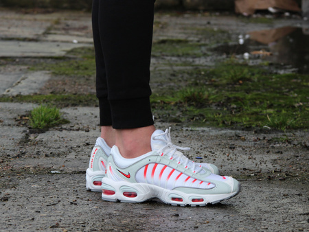 Nike Air Max Tailwind IV AQ2567-400