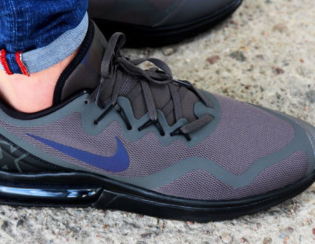 NIKE AIR MAX FURY TRAINERS IN MIDNIGHT( AA5739-008)