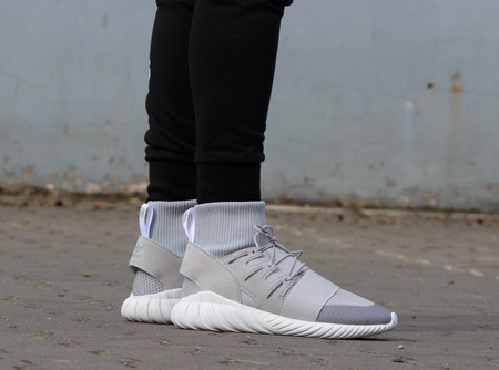 ADIDAS TUBULAR DOOM (BY8701)