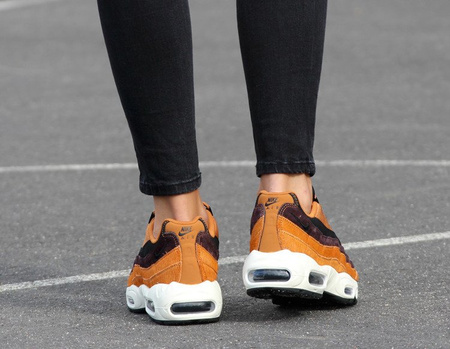 NIKE WMNS AIR MAX 95 LX (AA1103-200)