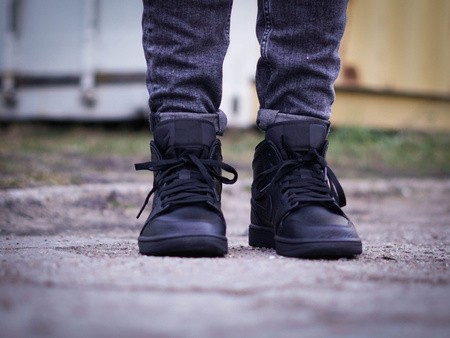 Nike - Air Jordan 1 Mid 554724-091 - Sneakers - Black