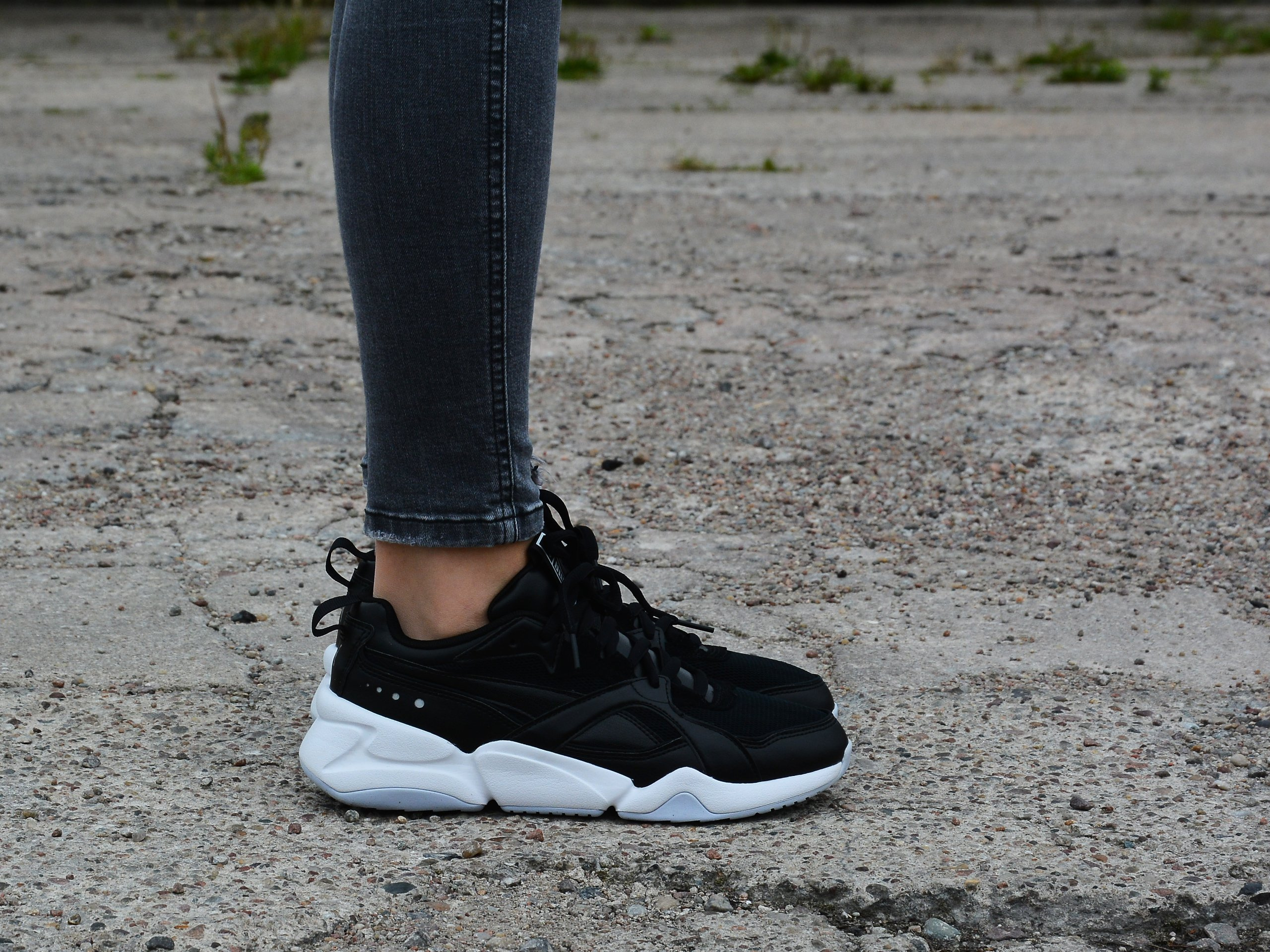 Puma - Nova 2 370957-01 - Sneakers - Black Czarno-biały | Womens \\ Puma |  Kicks Sport - a trusted supplier of branded sports footwear