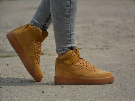 Nike - Air Force 1 High LV8 3 CK0262-700 - Sneakers - Honey